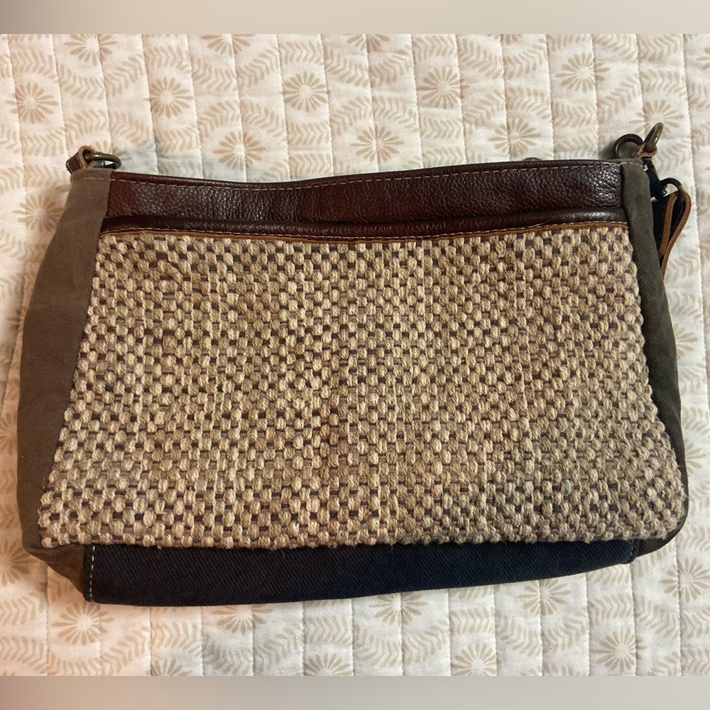 Myra bag